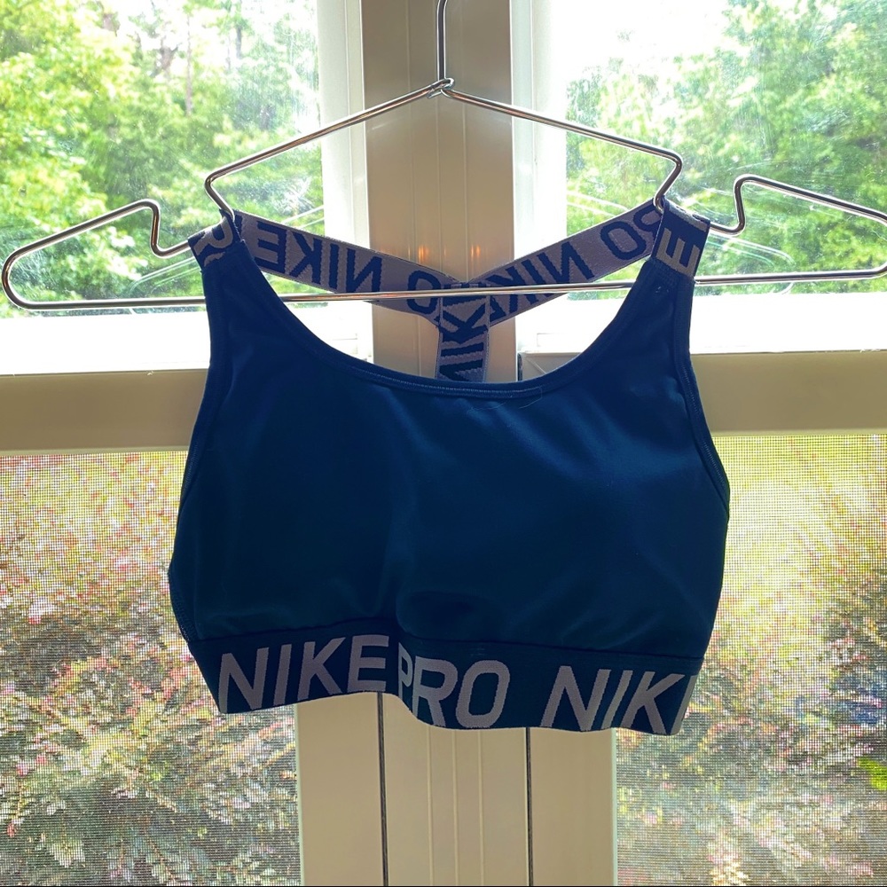 Nike Pro Sports Bra